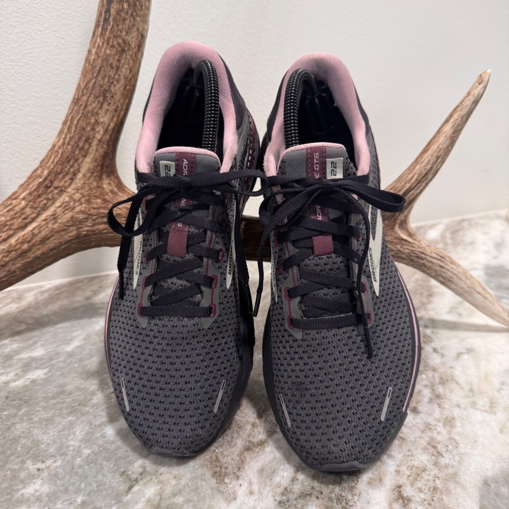 Brooks Adrenaline GTS 22 Womens Running Shoes Grey Pink 1203531B015 Size 10 Med